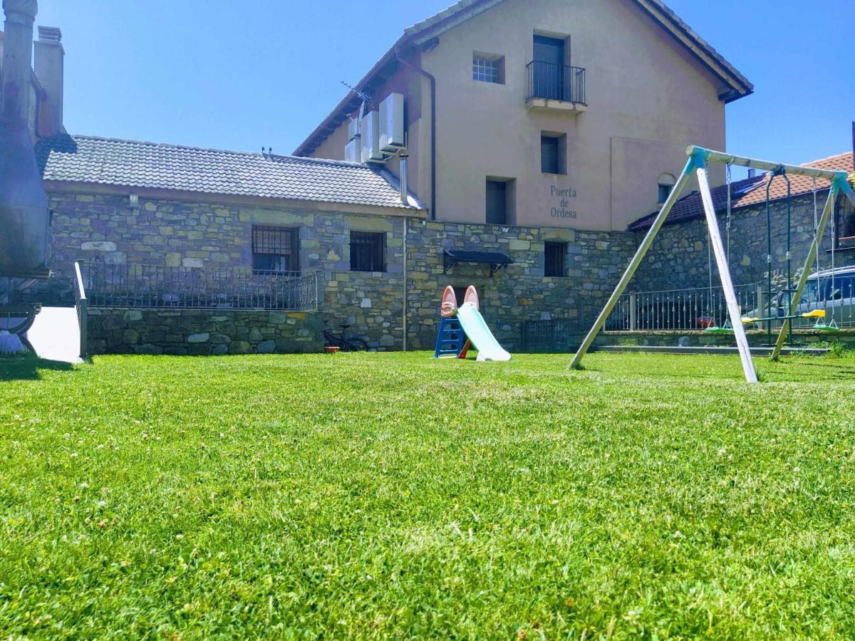 Apartamentos Puerta De Ordesa Ласпунья Экстерьер фото